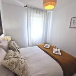 Serenite - Proche Parc Des Expositions Apartmán *